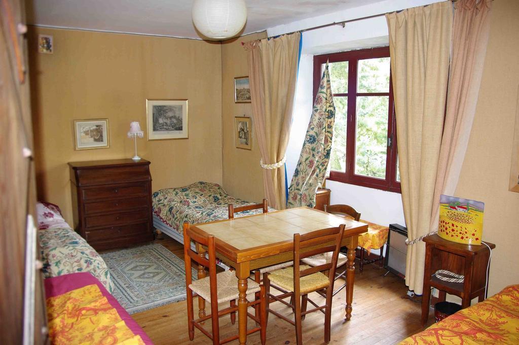 Chateau De Vermette Hotel La Chapelle-Gaudin Room photo